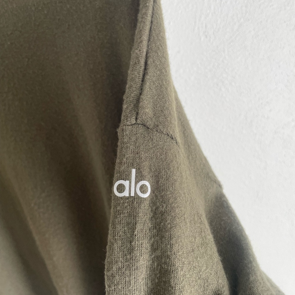ALO Yoga Khaki Long Sleeve Top